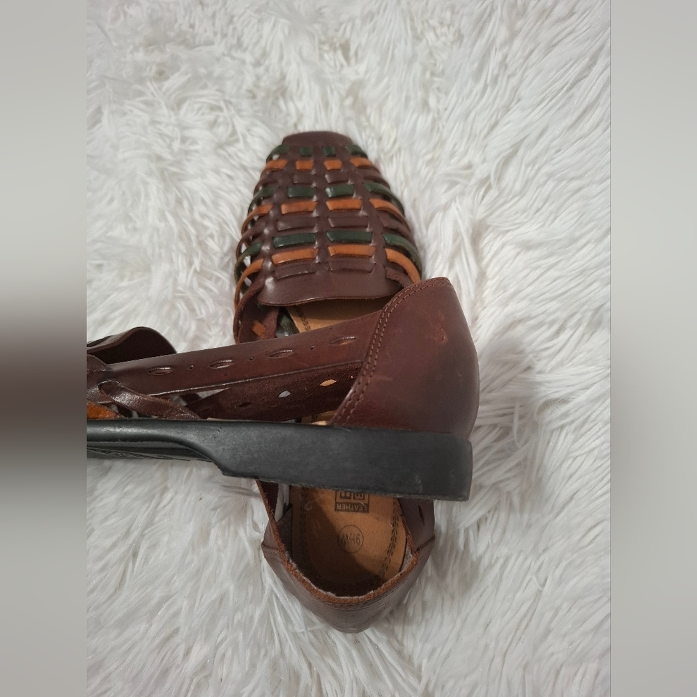 Basic Editions Brown and Green Sandals with Woven Design - Picture 12 of 12